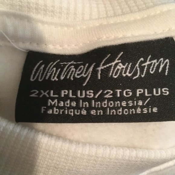 Whitney Houston plus size graphic sweatshirt cropped new with tags - Picture 3 of 3